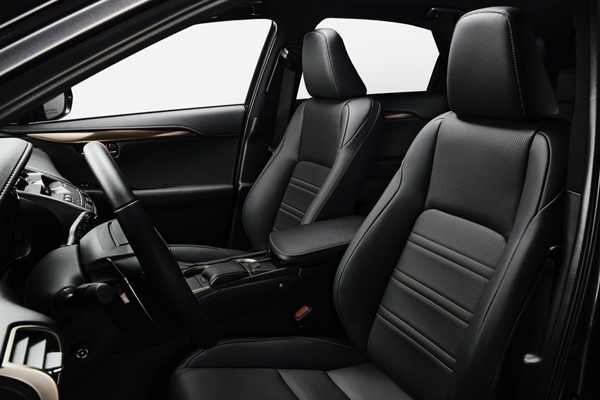 interior Lexus NX