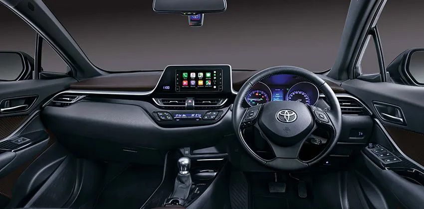 Toyota C-HR cabin