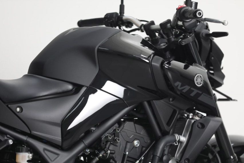 Bentuk Cover Tangki Yamaha MT-25