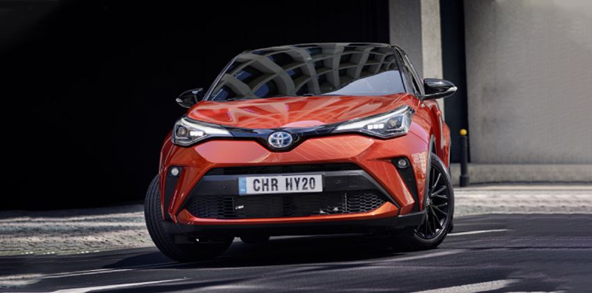 Toyota C-HR front