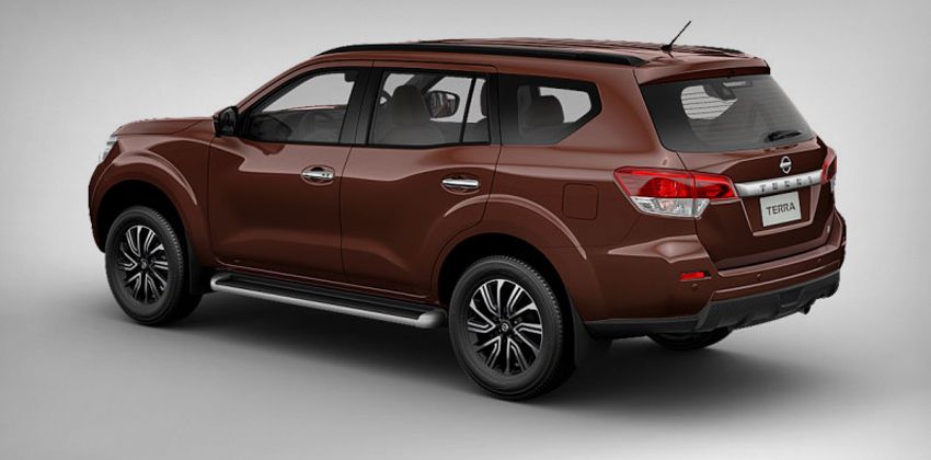 Nissan Terra side rear