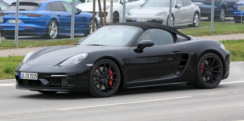 Porsche 718 Boxster Spyder side