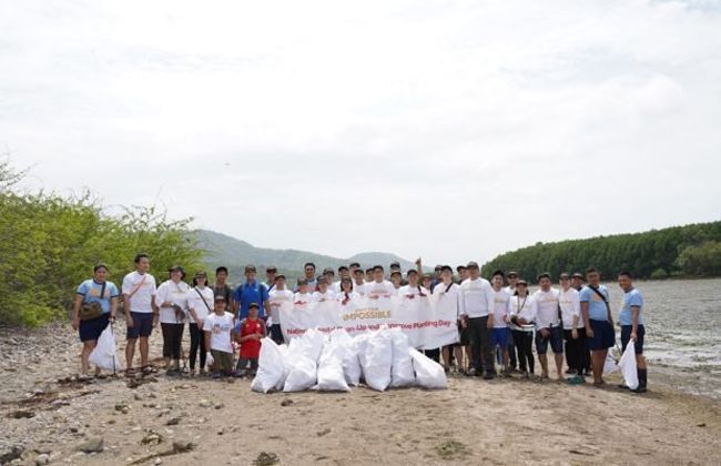 Toyota’s “Start Your Impossible” Campaign kickstarts with a nationwide coastal clean-up