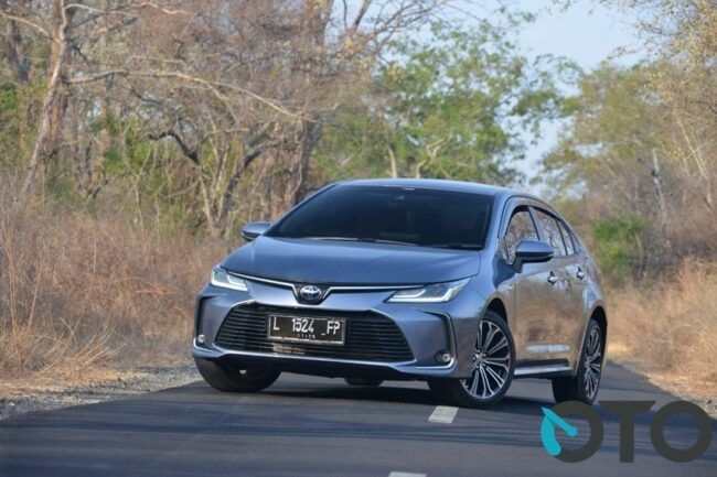2019/10/First-drive-corolla-altis-hybrid-electric-13-007.jpeg