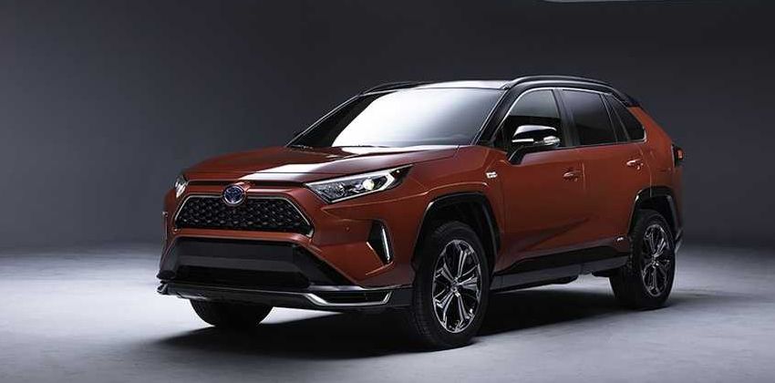 Toyota RAV4 front