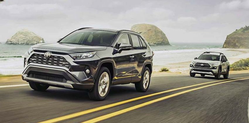 Toyota RAV4 front