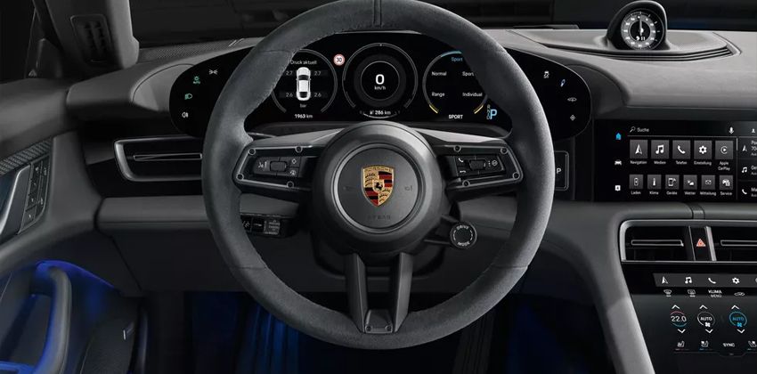 Porsche Taycan 4S interior