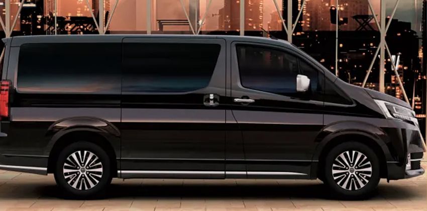 Toyota Granvia side