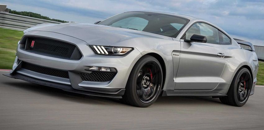 Ford Mustang Shelby front