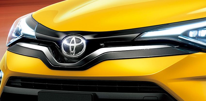 Toyota C-HR front