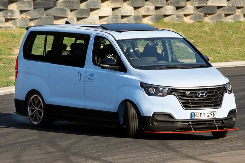 hyundai H-1 drifting