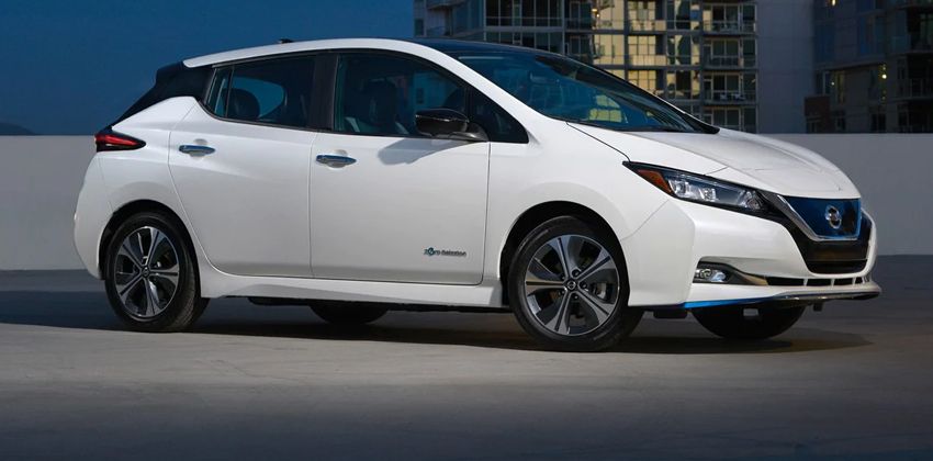 Nissan Leaf Front