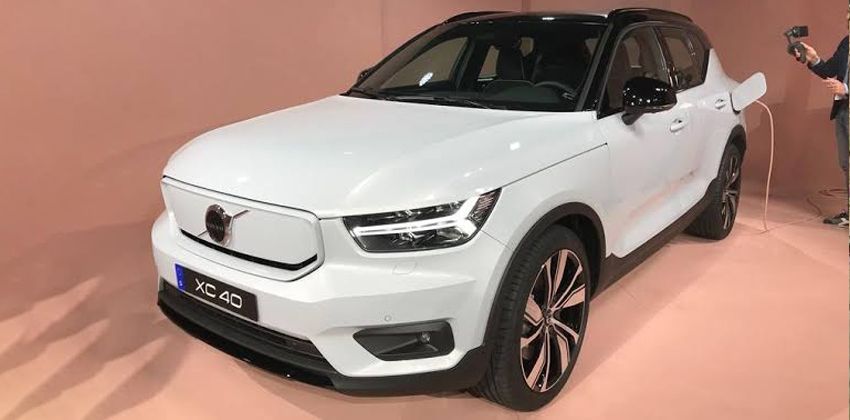 Volvo XC 40 Recharge front
