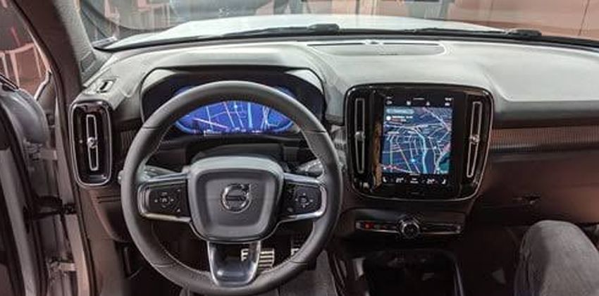 Volvo XC 40 Recharge cabin