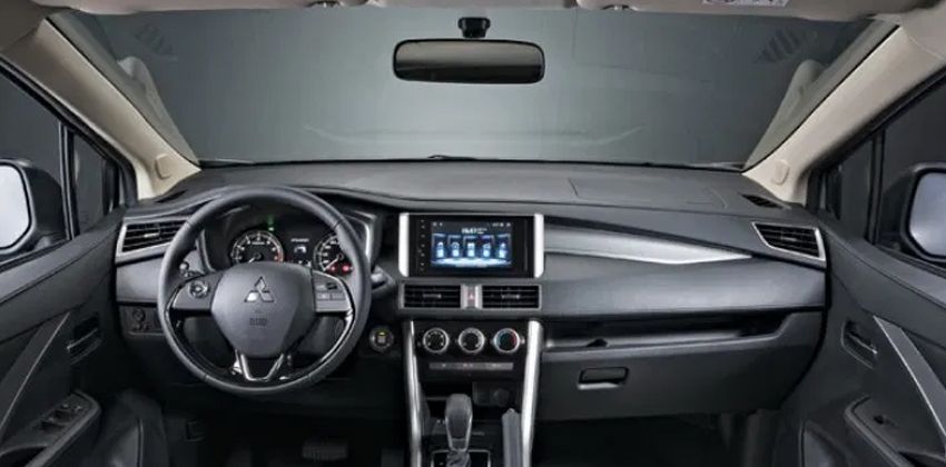 Mitsubishi Xpander cabin