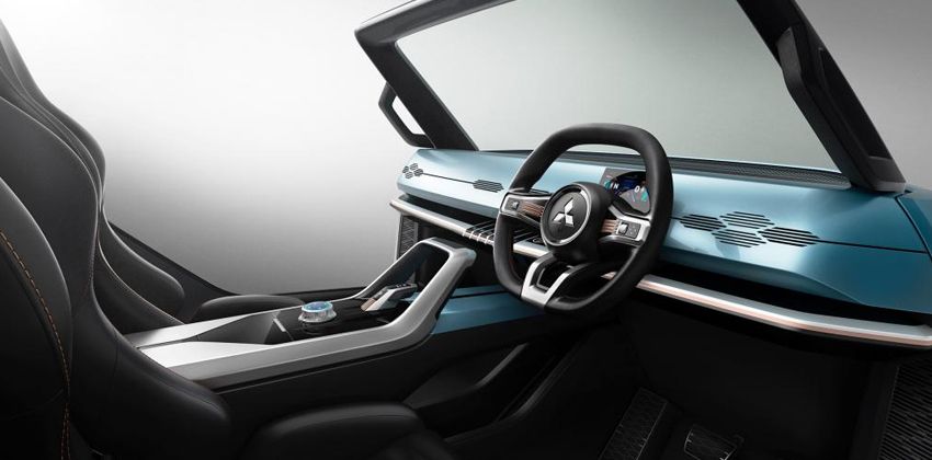 Mitsubishi Mi-Tech Concept cabin