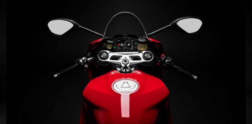 Ducati Panigale V2 dispaly