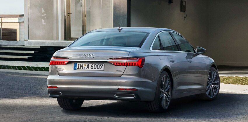 Audi A7 side