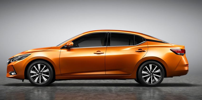 Nissan Sentra side