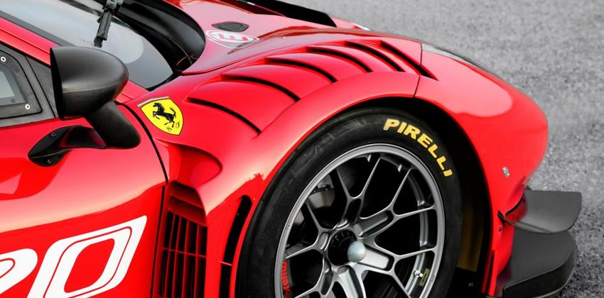 Ferrari 488 GT3 side