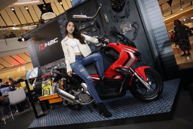 2019/10/Honda-ADV150-Thailand3.jpg