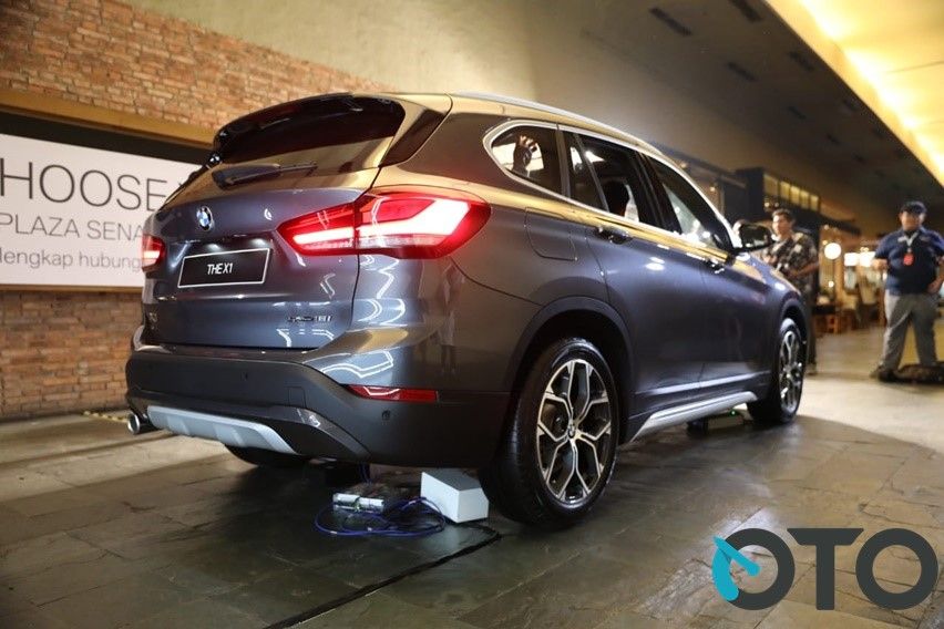 BMW X1 rear