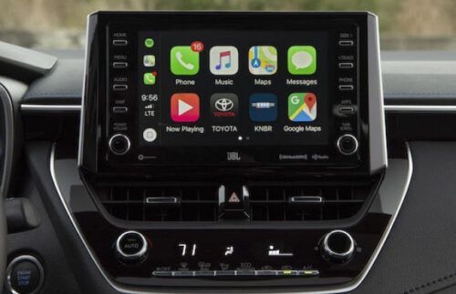 Toyota offers Apple CarPlay retrofit for selected models, costs $199