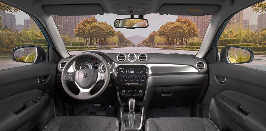 2020 Suzuki Vitara interior
