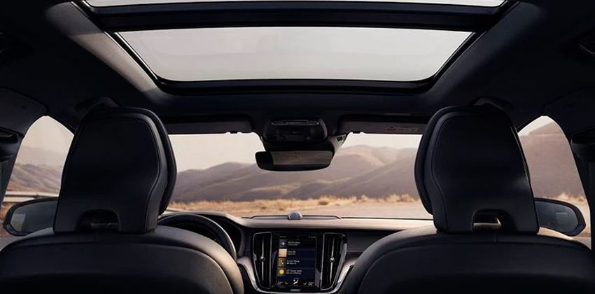 2019 Volvo S60 cabin