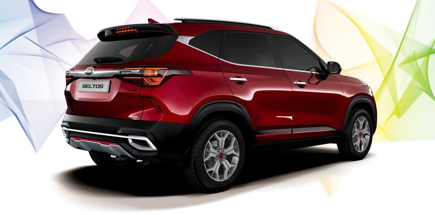 2020 Kia Seltos side-rear angle image