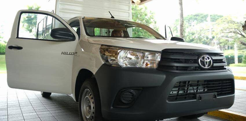 Transport Officials Inspect Toyotas P1 M Puv Prototype