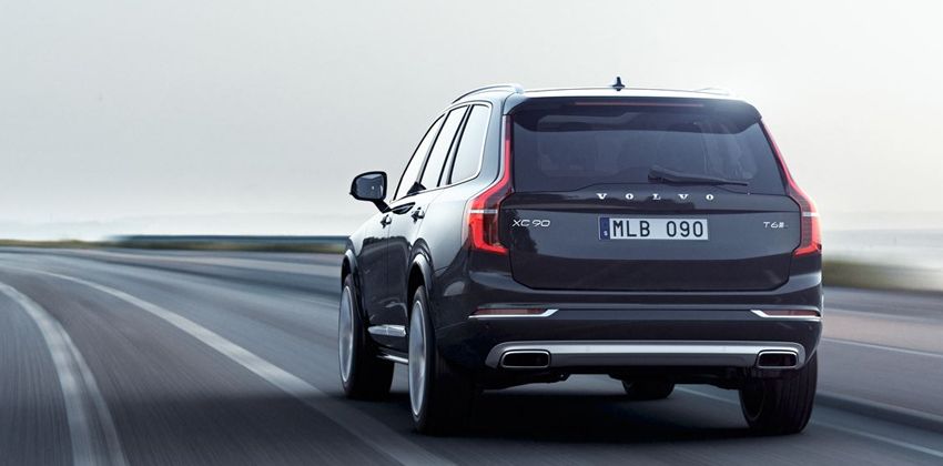 2020 Volvo XC90 rear
