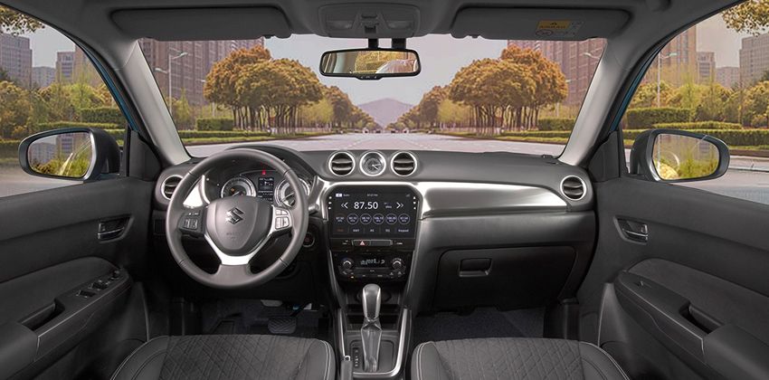 Suzuki Vitara interior