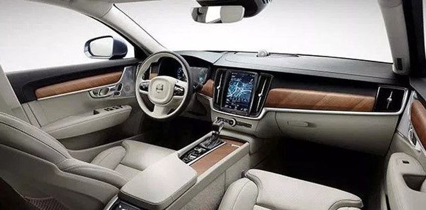 2020 Volvo XC90 interior