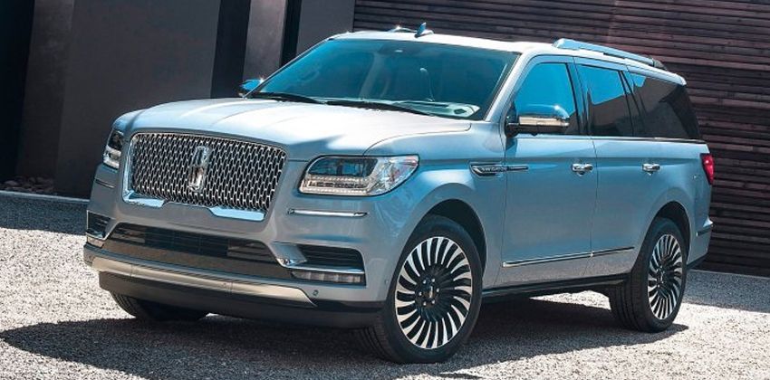 Lincoln Aviator front
