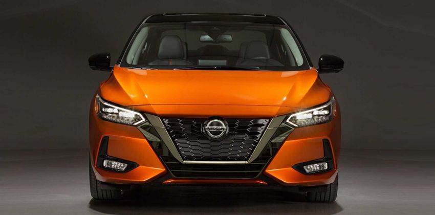 Nissan Sentra front