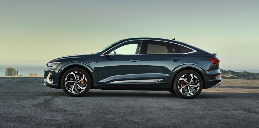 Audi e-tron Sportback side