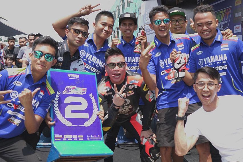 Perdana Balap Yamaha R25, Eric Saputra Langsung Sabet Podium