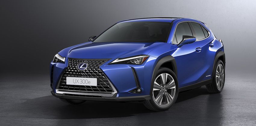 Lexus UX 300e front