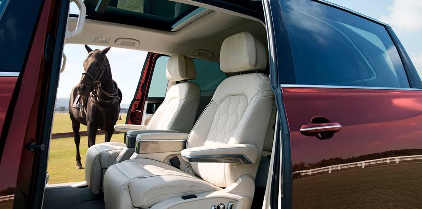 2020 Volkswagen Viloran  side