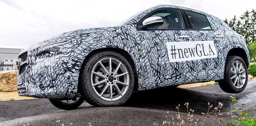 2020 Mercedes-Benz GLA  side