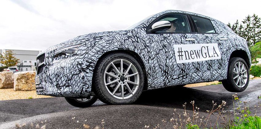 2020 Mercedes-Benz GLA side