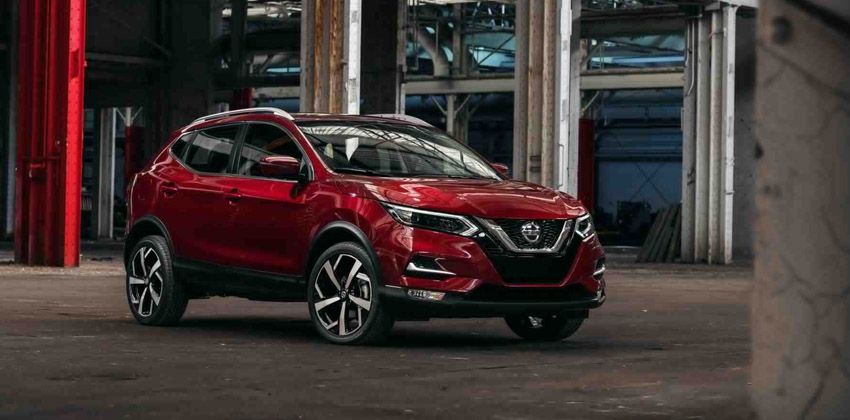 Nissan Rogue Sport front