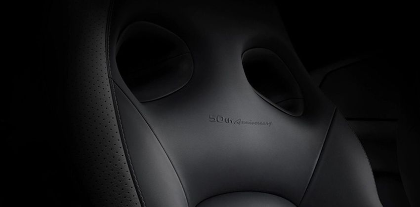 Nissan GT-R 50th Anniversary Edition seat