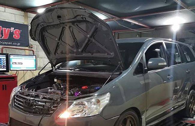 Toyota Innova modified with Supra’s engine in Indonesia