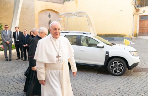 Pope Francis receives a brand-new Dacia Duster SUV