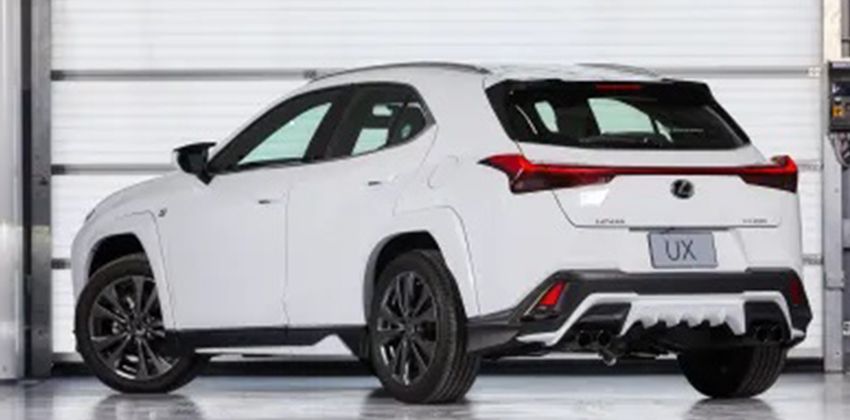 Lexus UX rear