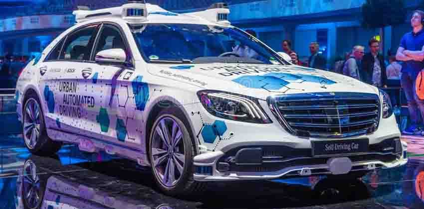 Mercedes-Benz autonomous taxi