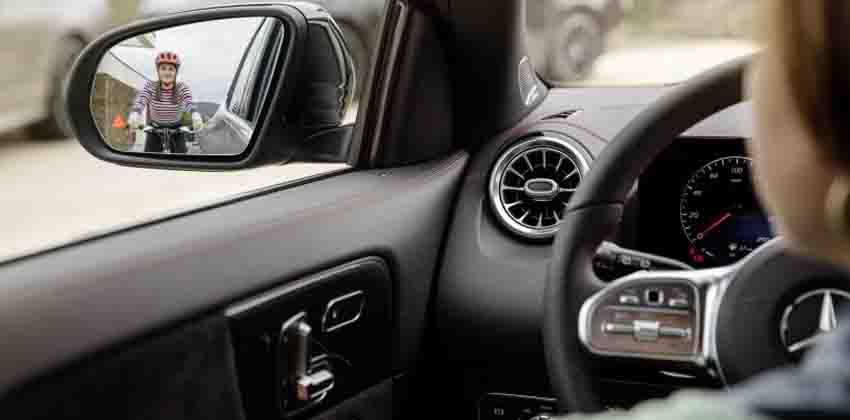 New Mercedes-Benz GLA interior