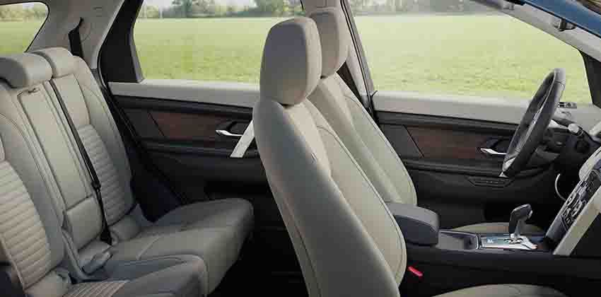 2020 Discovery Sport cabin